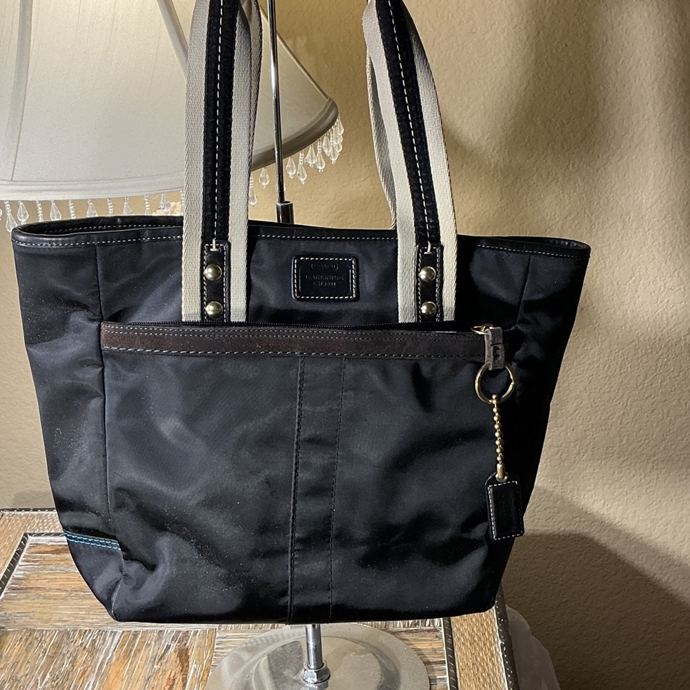 Coach Black Tote with Cream Contrast Straps 8F26 Hampton